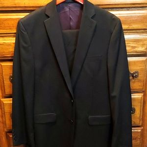Calvin Klein 40R Mens Suit and Pants